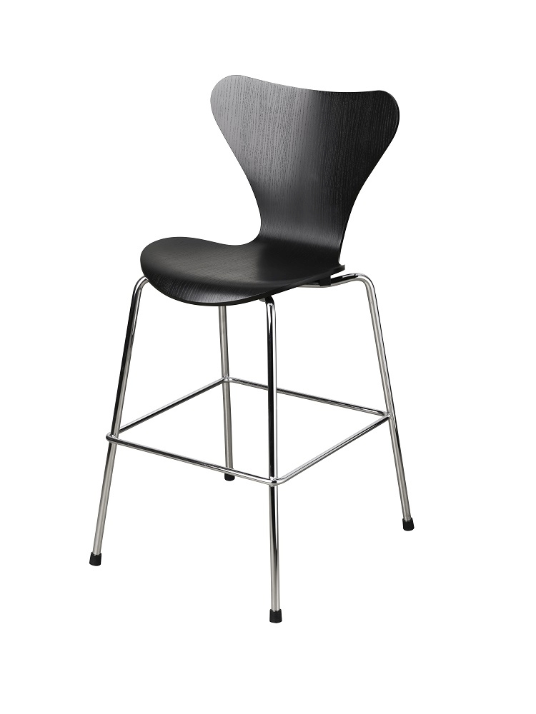 Series 7 Junior Chair Fritz Hansen