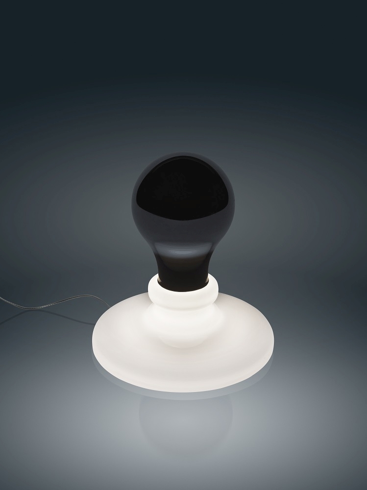 Light Bulb Tavolo LED Table lamp Foscarini