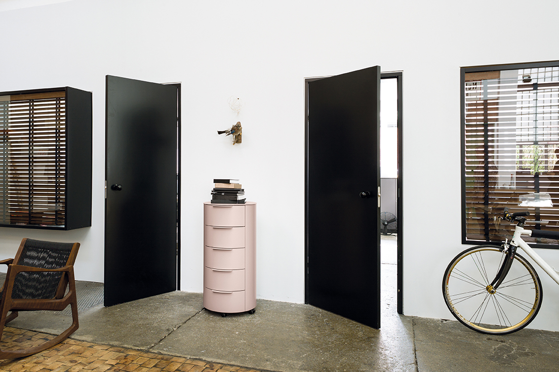 Conga Circular dresser H 91.5 cm Schönbuch