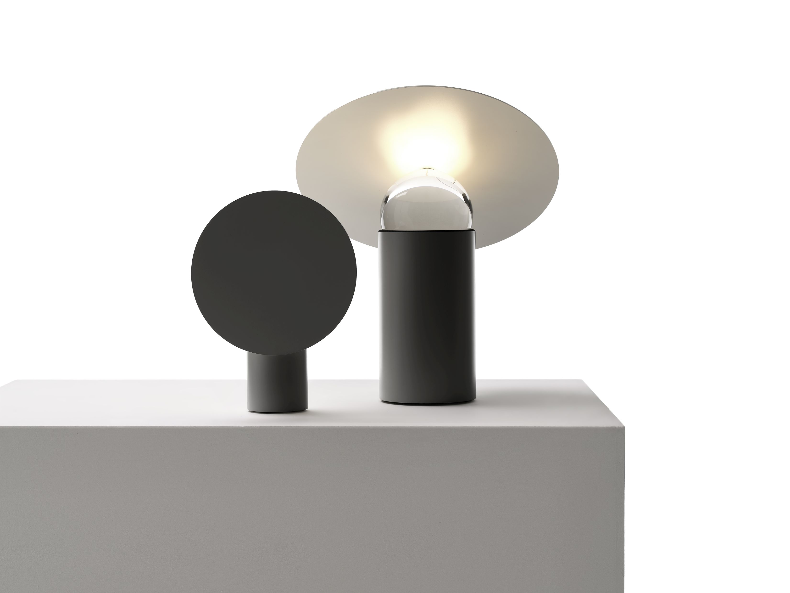 Era Tischleuchte black - small Mogg