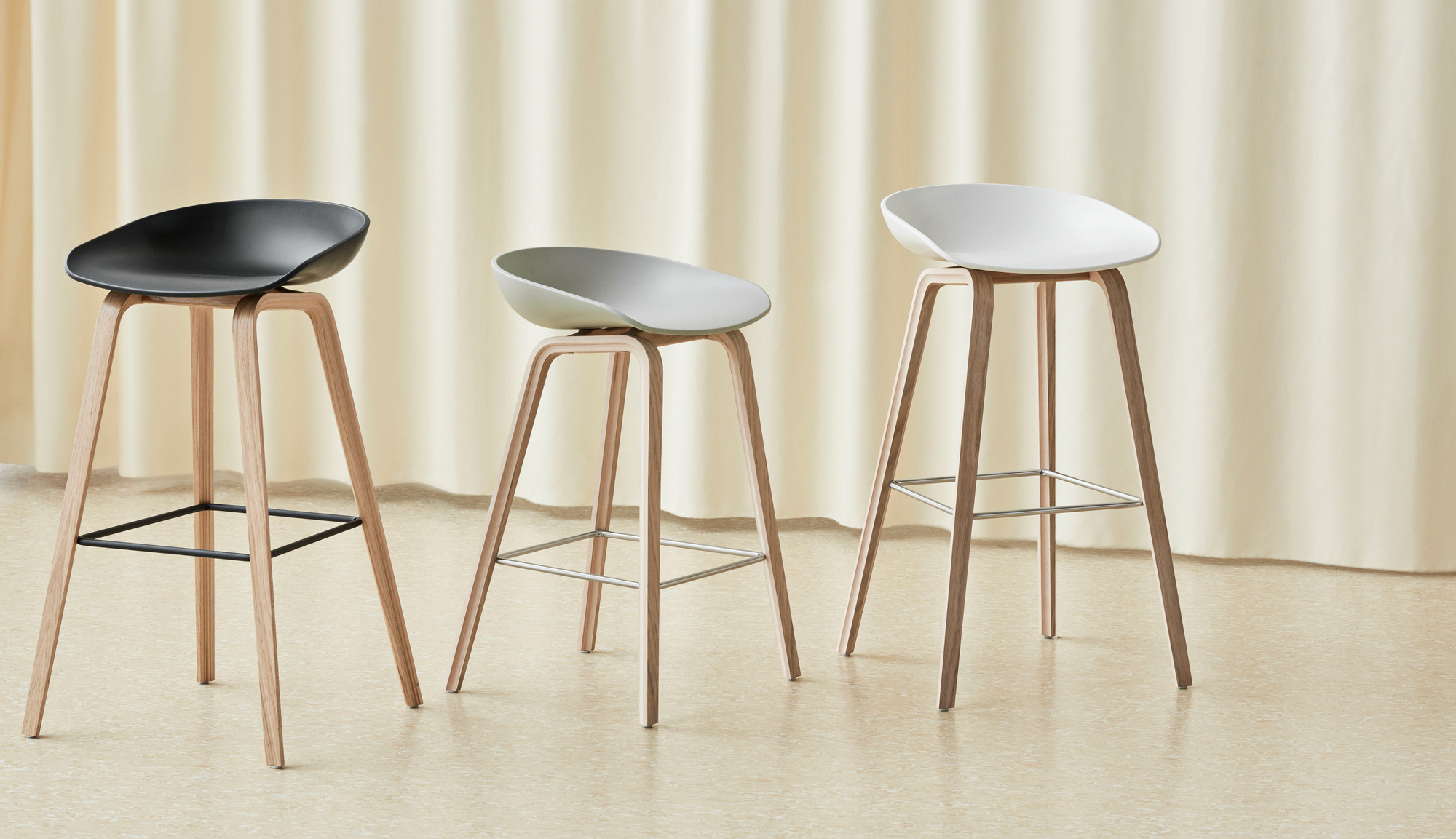 About a Stool AAS 32 / AAS32 Bar stool Hay