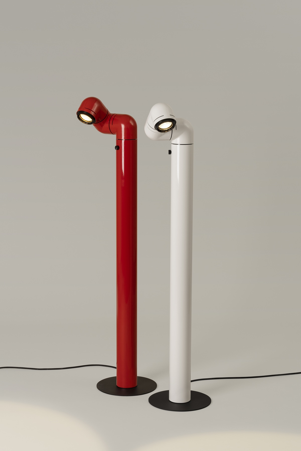 Tatu Alta Floor Lamp by Santa & Cole