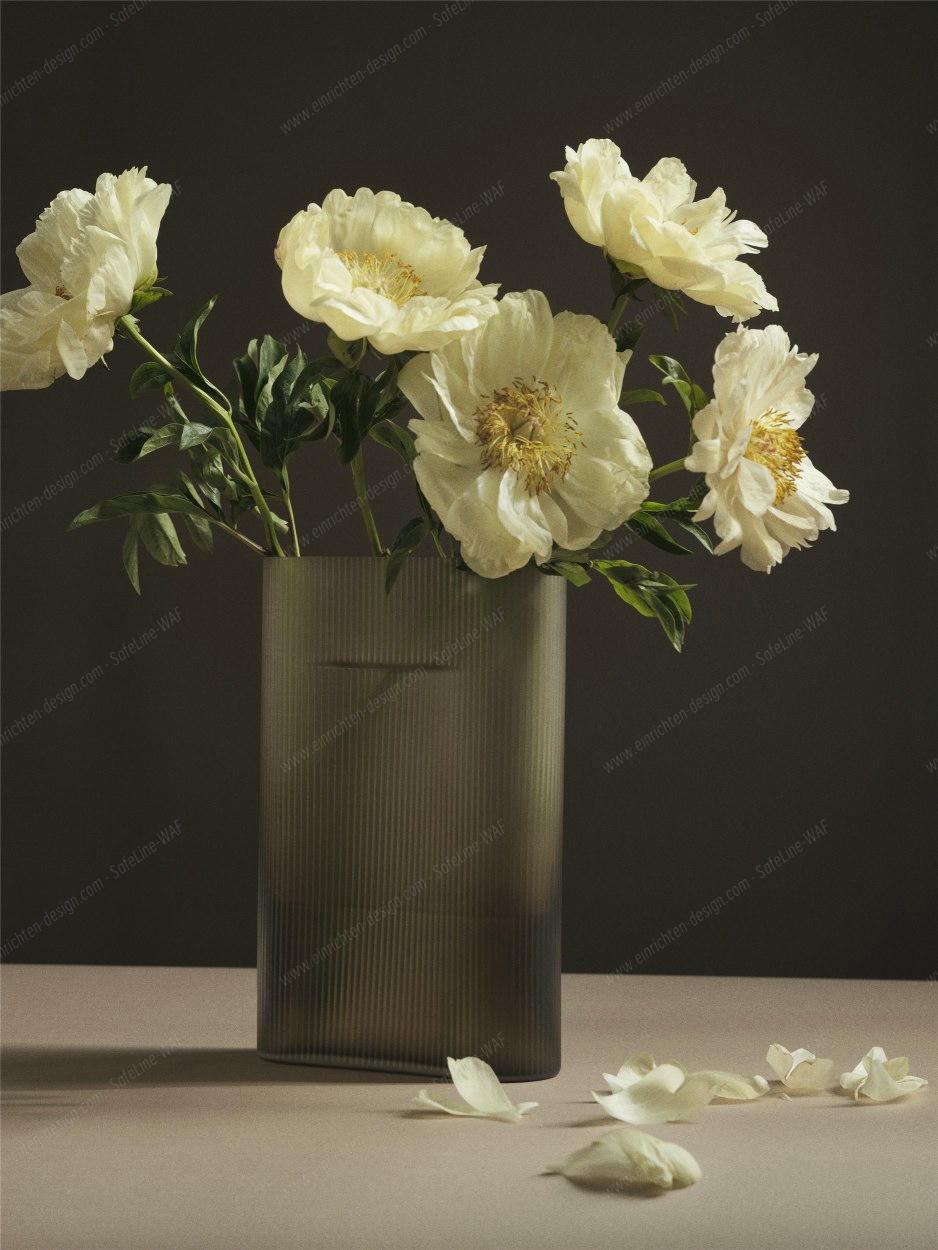 Ridge Vase Muuto Frosted glass Light blue H 35 cm Ridge Vase Muuto Frosted glass Light blue H 35 cm