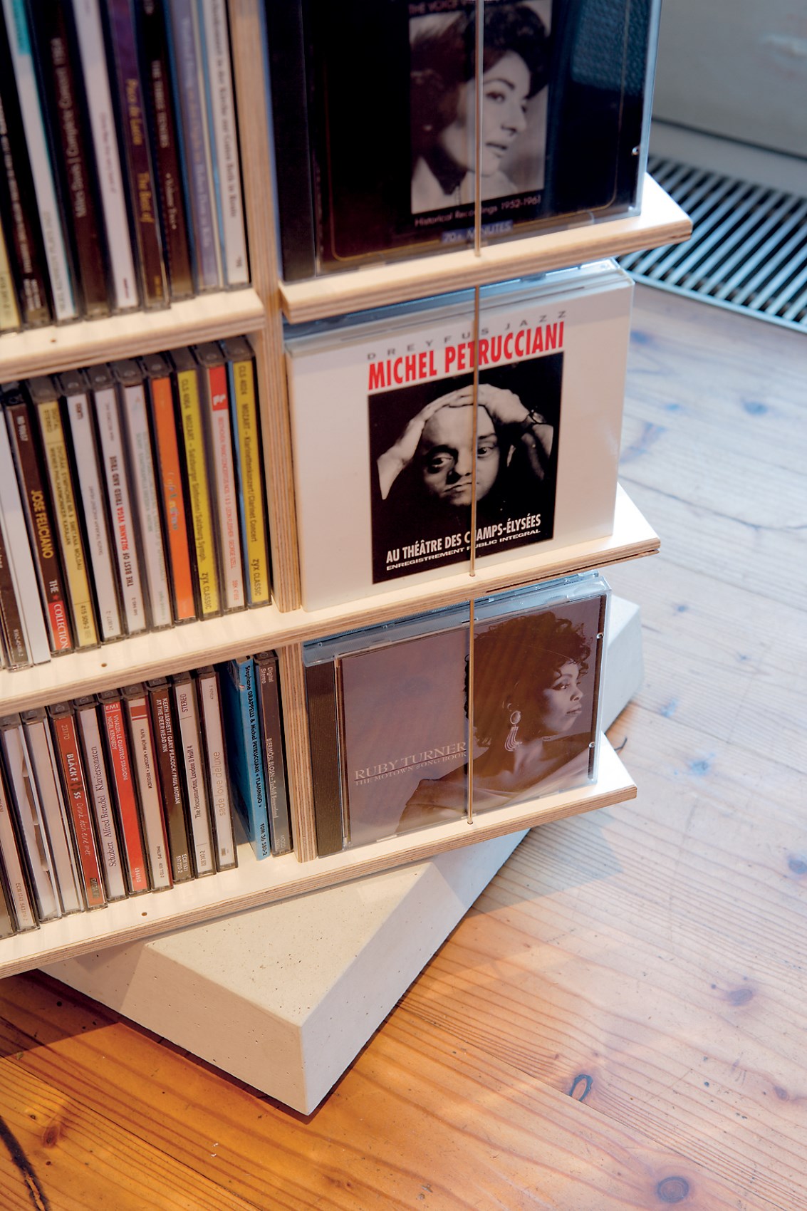 Musikstapler CD shelf Nils Holger Moormann