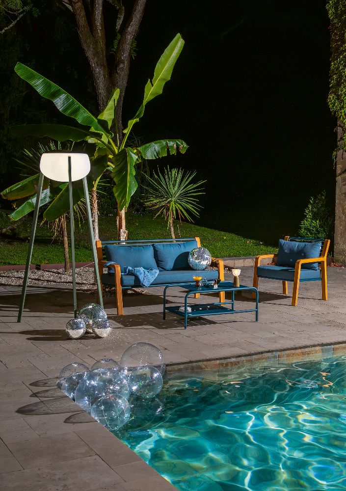 Yunos Solar LED Floor Lamp Outdoor Fermob