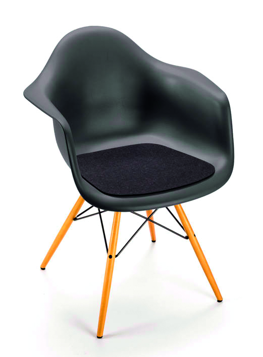 Seat cushion - felt cushion for Eames Plastic Arm Chairs (DAR / DAW), DAX Parkhaus Berlin