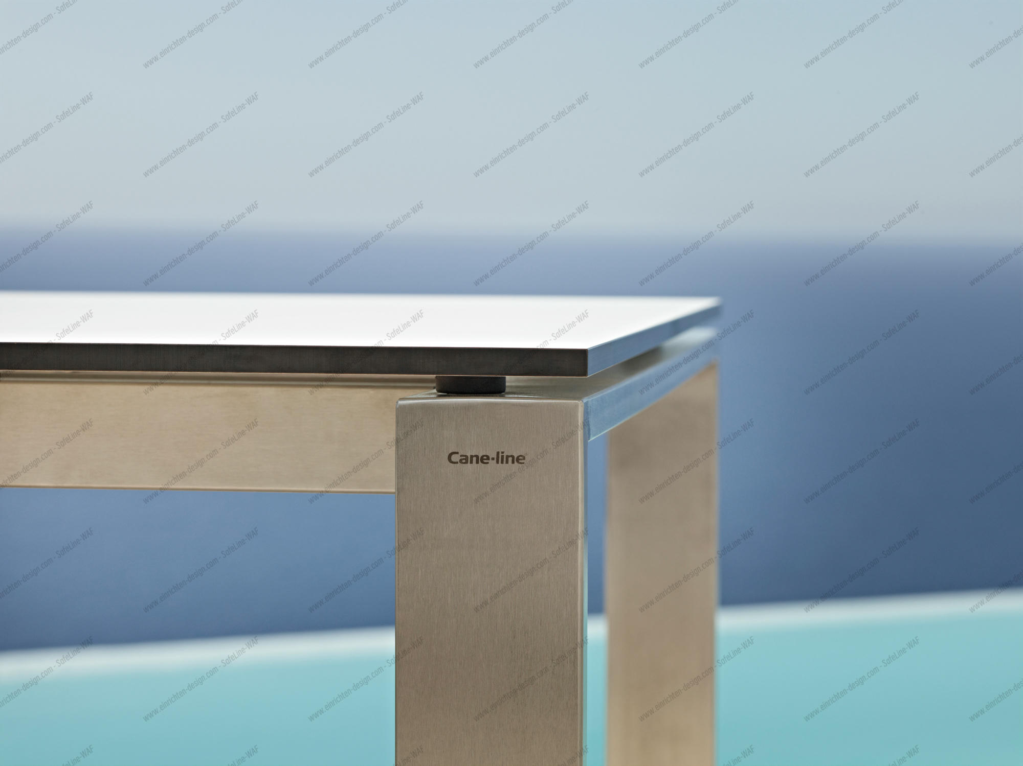 Edge Outdoor Dining table with 2 extension leaves Cane-Line