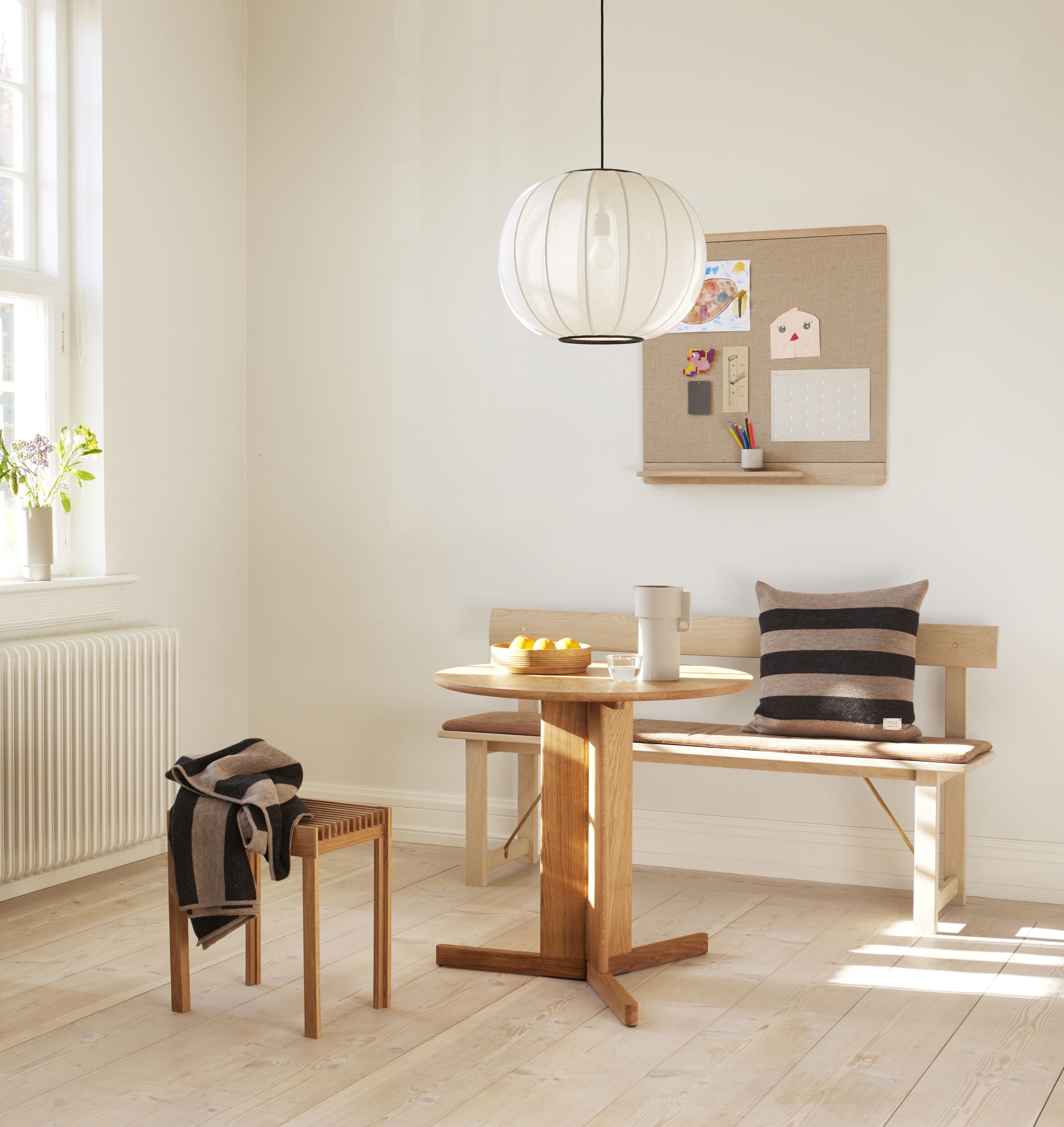 Position Bench Oak oiled Form & Refine
