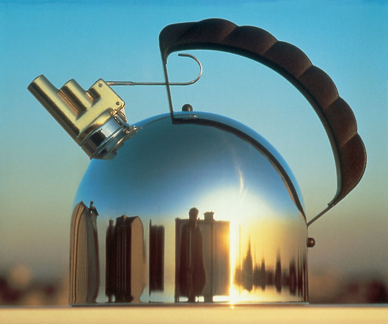 9091 FM Kettle Alessi
