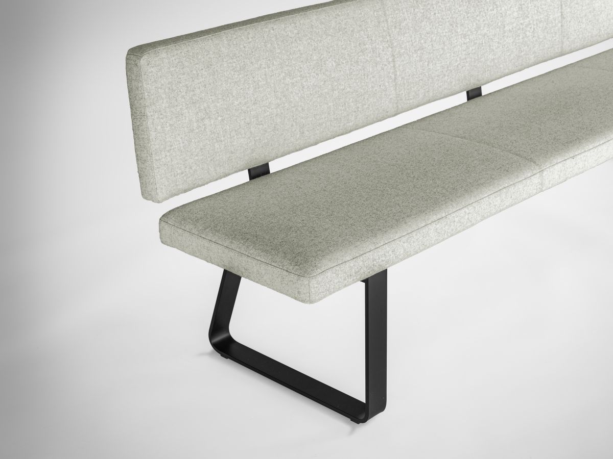 Carim bench with backrest Girsberger