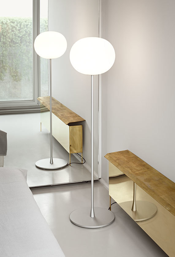 Glo Ball F2 Floor Lamp Flos