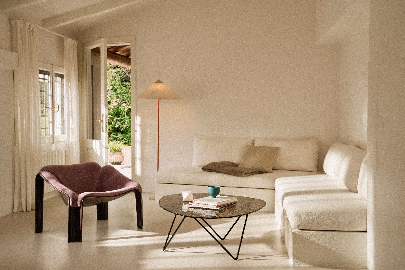 F300 Lounge Chair Armchair Gubi