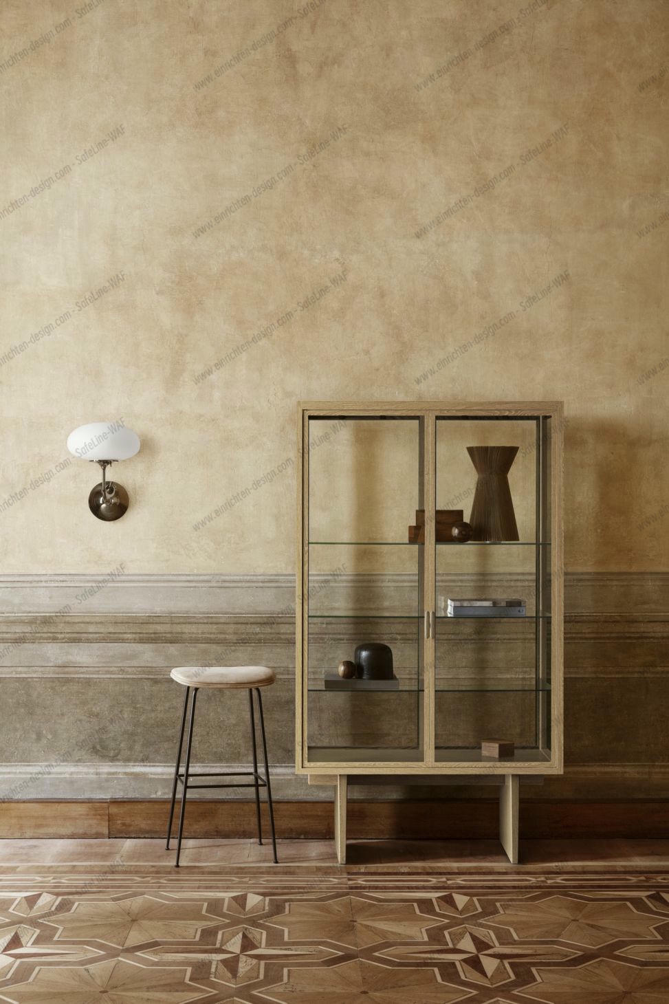 Private Display Case Light Stained Oak Veneer Gubi