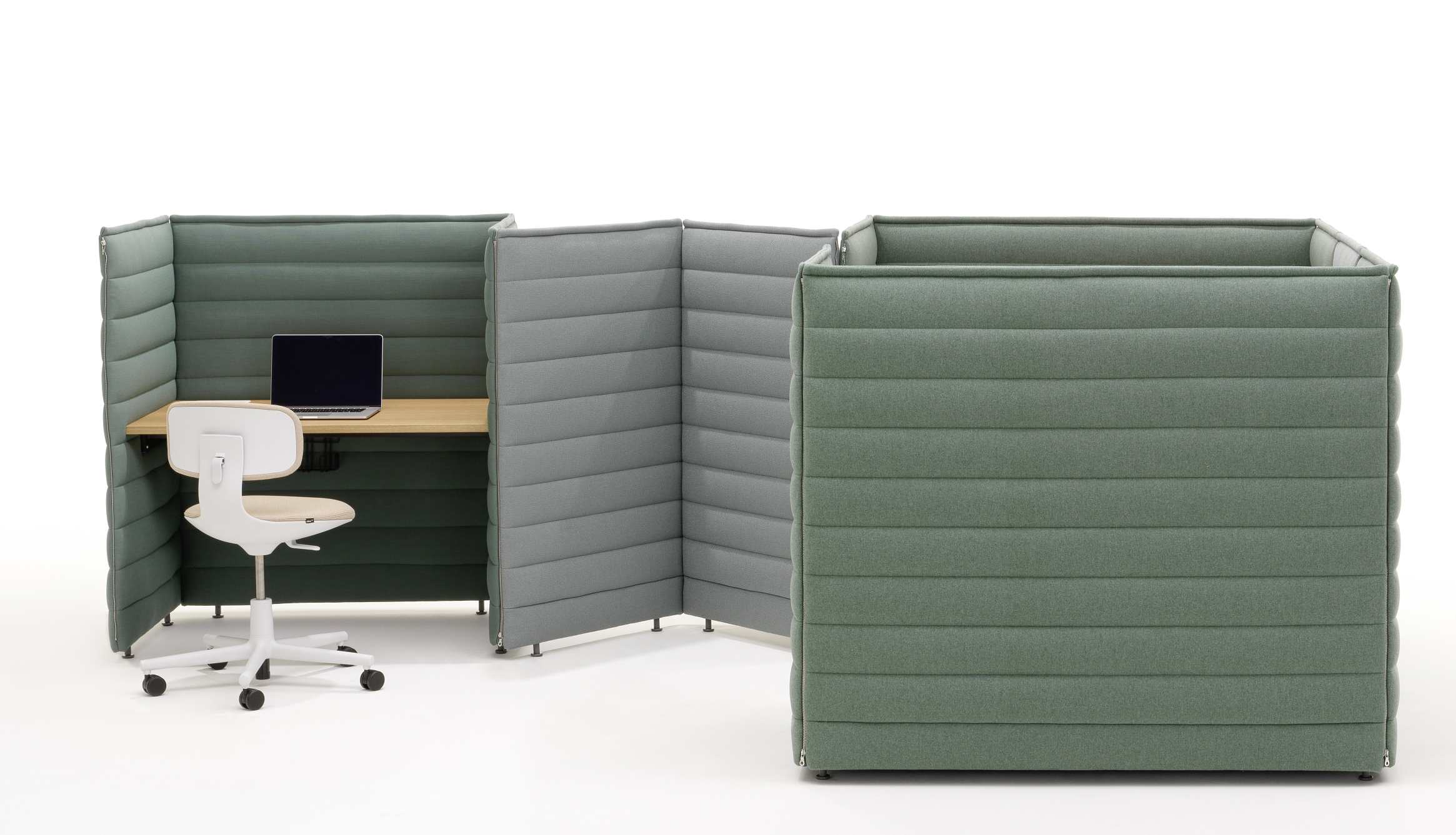 Alcove Plus Desk Medium Desk Vitra