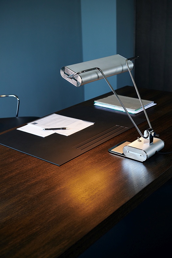 AD34 Table lamp Tecnolumen
