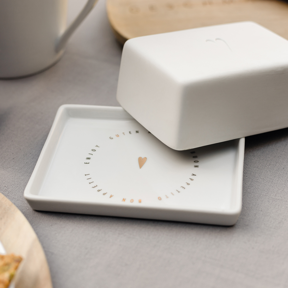 Bon appétit heart butter dish small wheels 