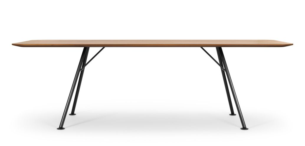 Akio Steel Table Girsberger