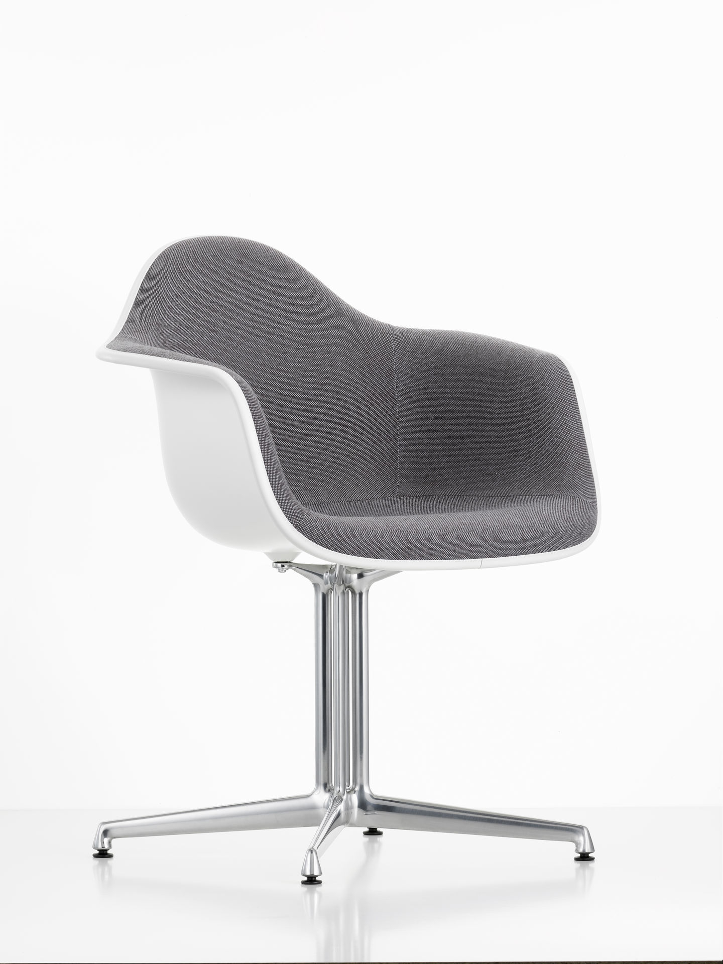 Eames Plastic Arm Chair DAL Chair Fully upholstered Vitra