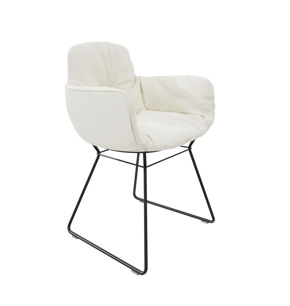Leya chair armrest high Fabric Safire Freifrau Manufaktur