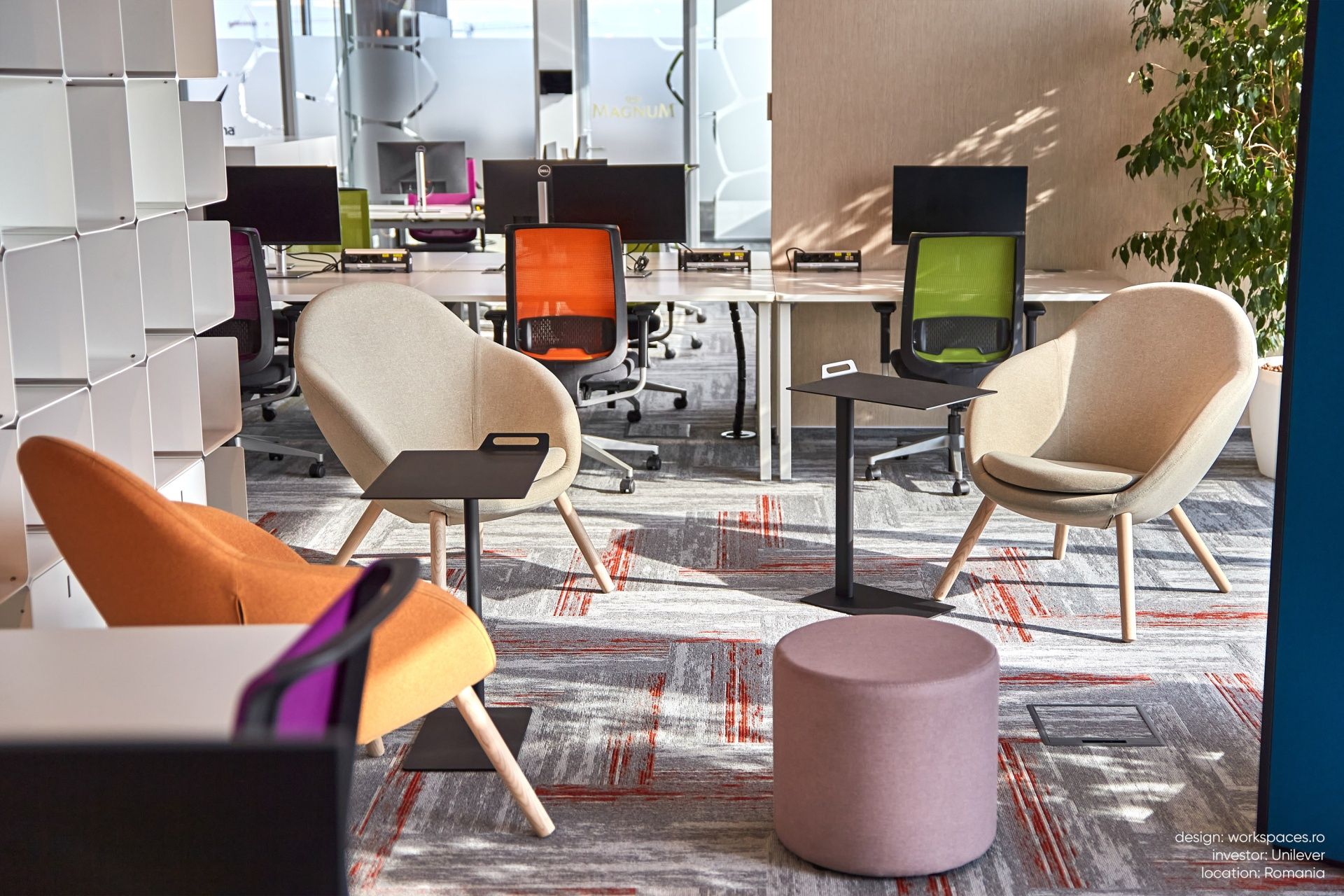 point POP 900 pouf stool Bejot