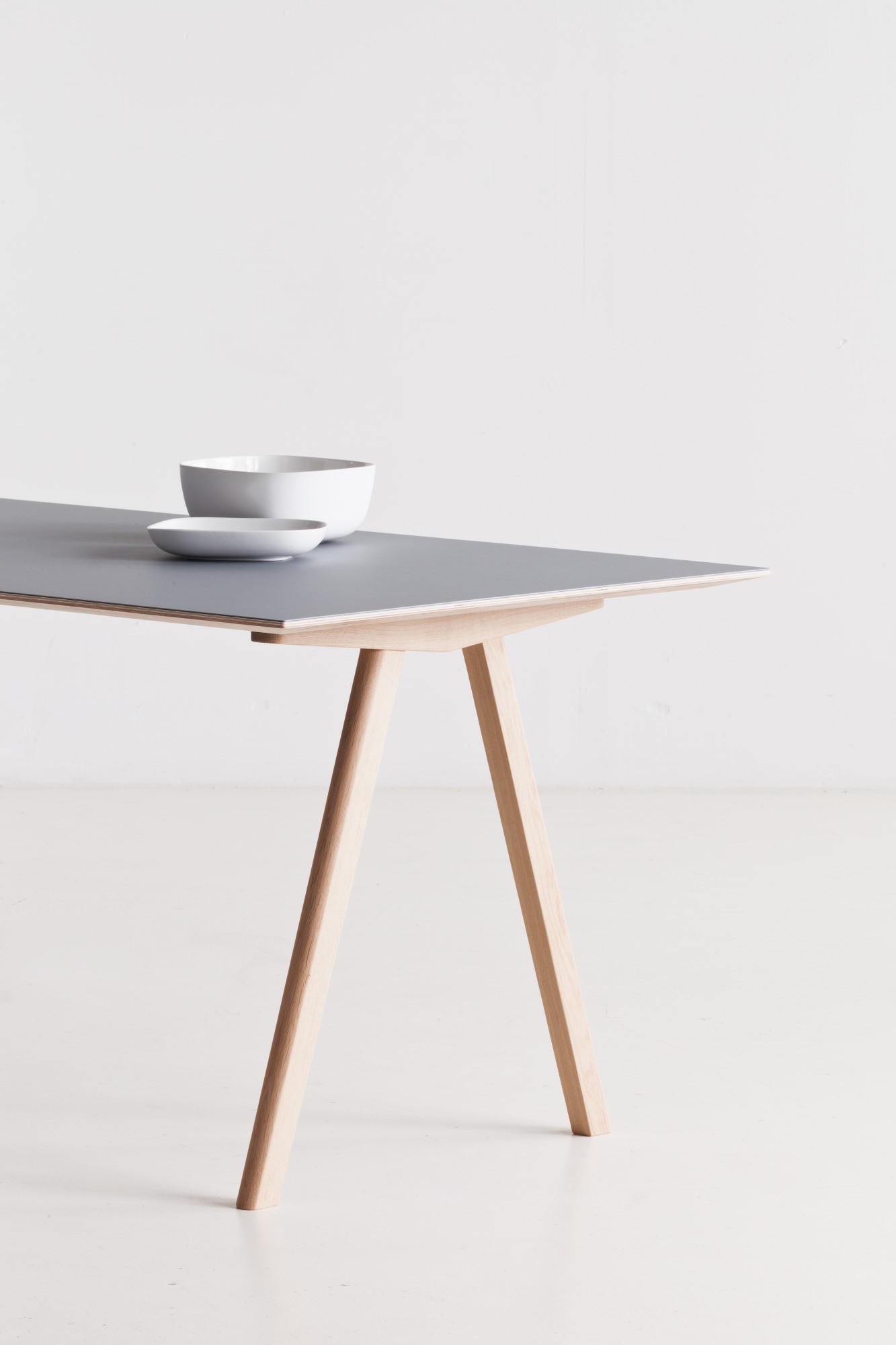 Copenhague Desk Table CPH 10 Hay Oak water-based lacquer / top linoleum off white MDF edge