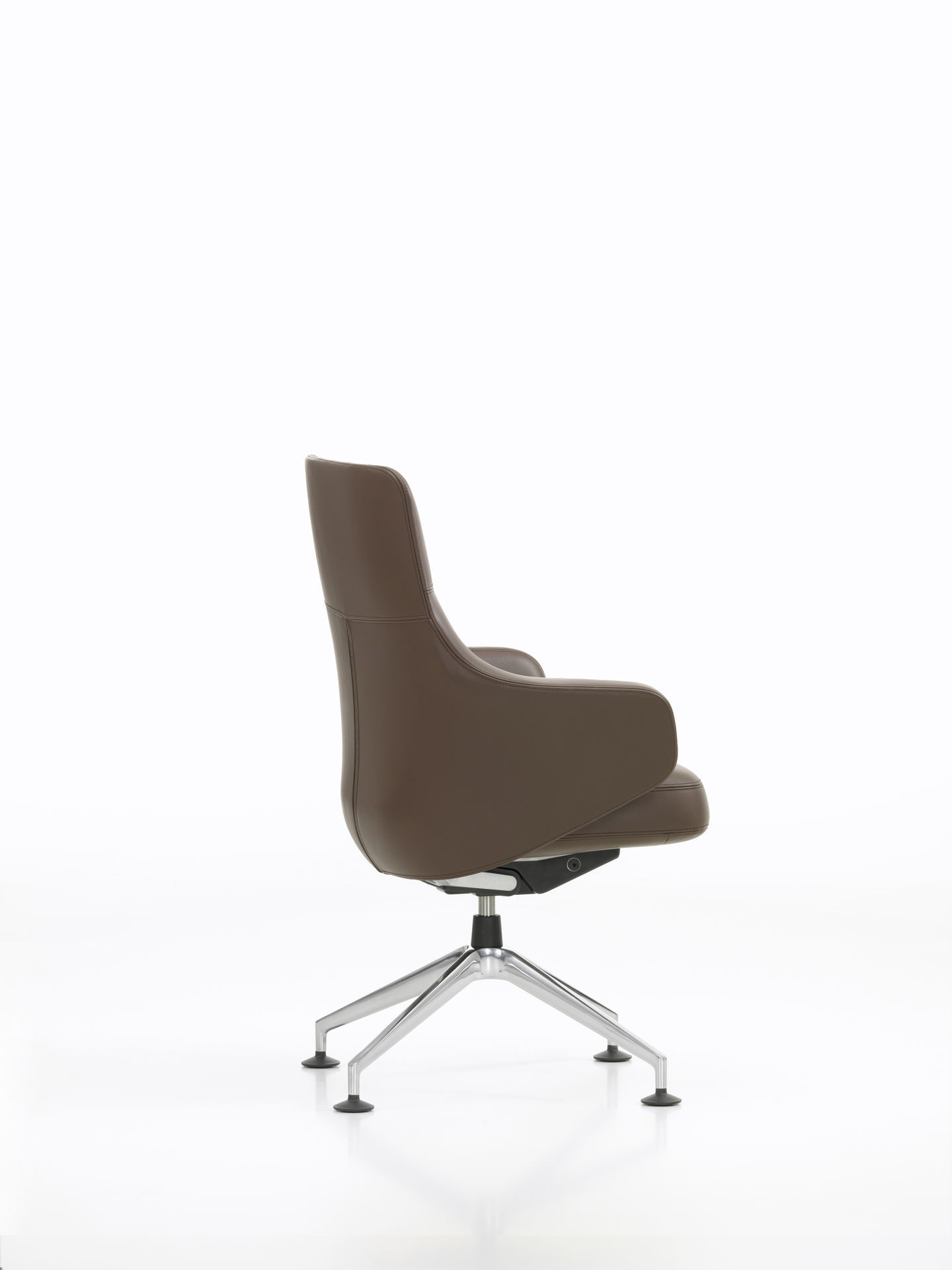Grand Conference Lowback Chair Vitra
