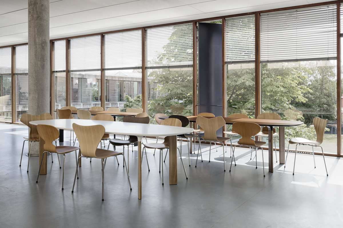 Analog table Fritz Hansen