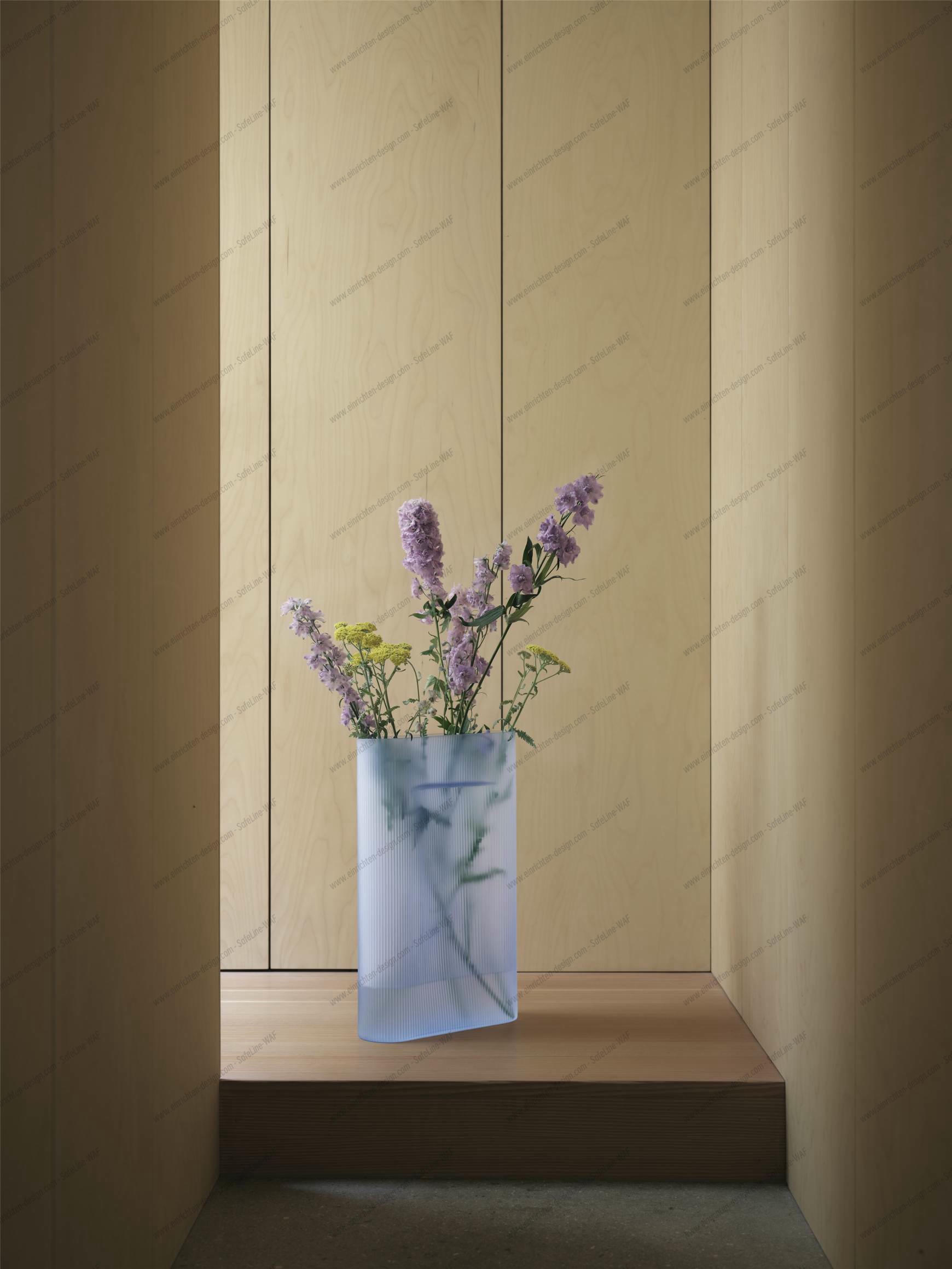 Ridge Vase Muuto Frosted glass Light blue H 35 cm Ridge Vase Muuto Frosted glass Light blue H 35 cm