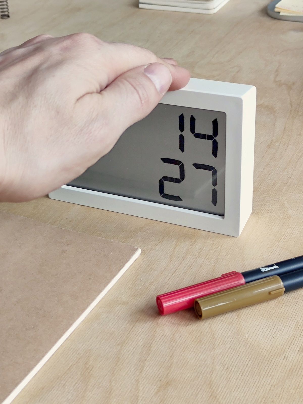 Digital clock LED digital clock / table clock / wall clock Mini Albert Clock