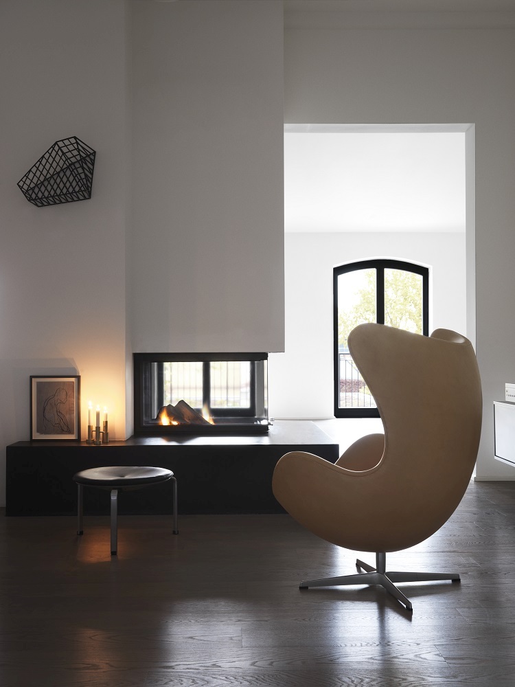PK 33 / PK33 Stool Fritz Hansen