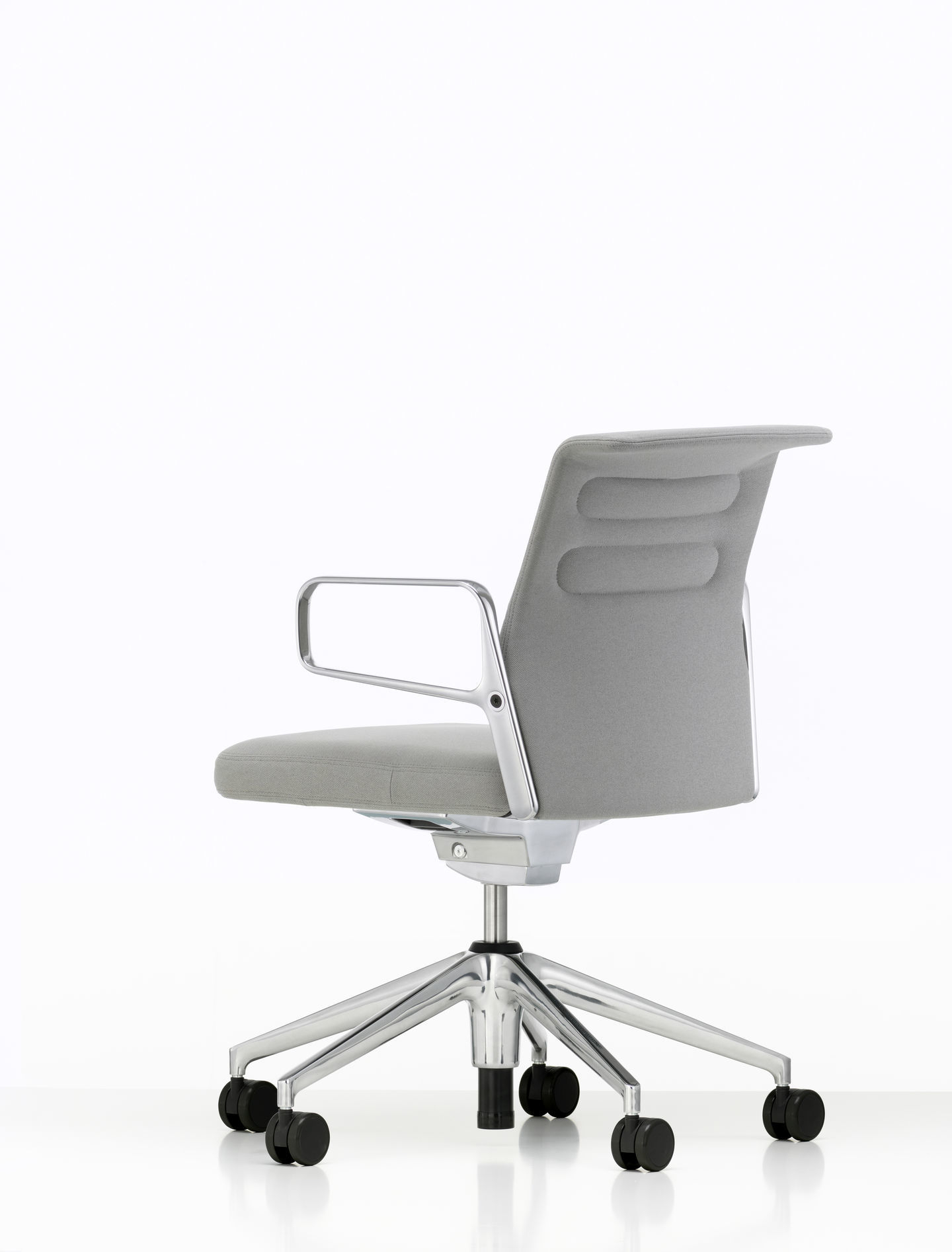 AC5 Studio Office Swivel Chair Vitra