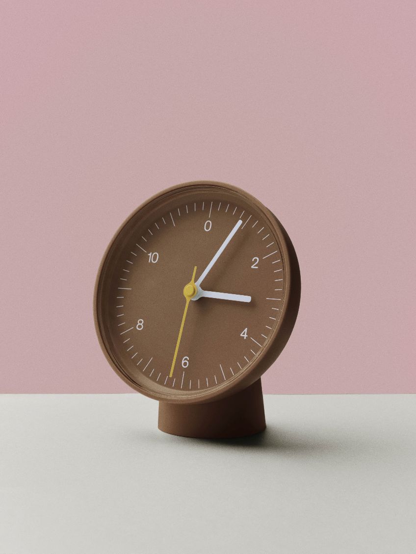 Table Clock Dual-function Table Clock / Wall Clock Hay Red