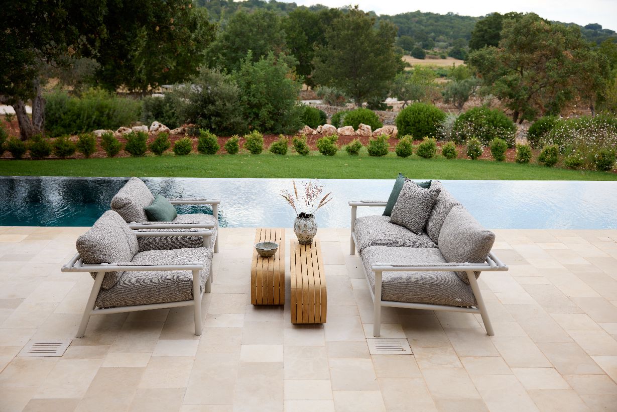 Sticks Lounge Chair Armchair Outdoor Cane-Line frame taupe / cushion sand