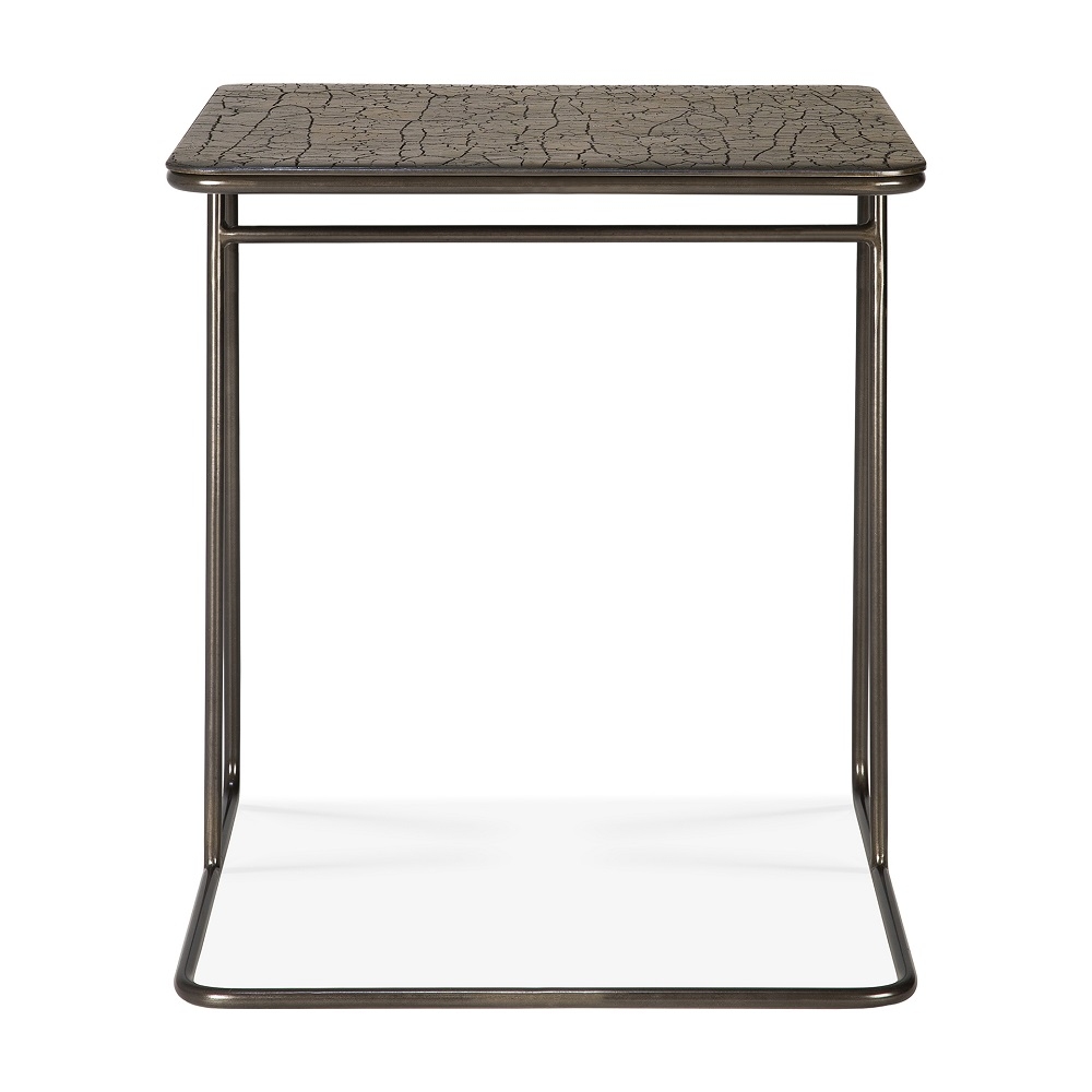 Ellipse Beistelltisch von Ethnicraft in Umber: Moderner, rechteckiger Couchtisch mit einzigartiger Tischplatte und Metallgestell.