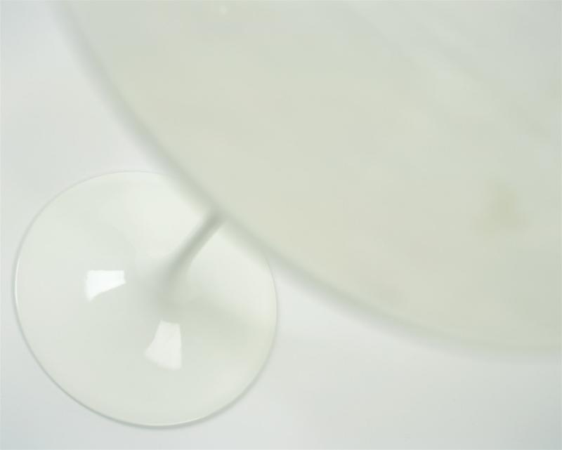 Saarinen dining table oval Knoll International