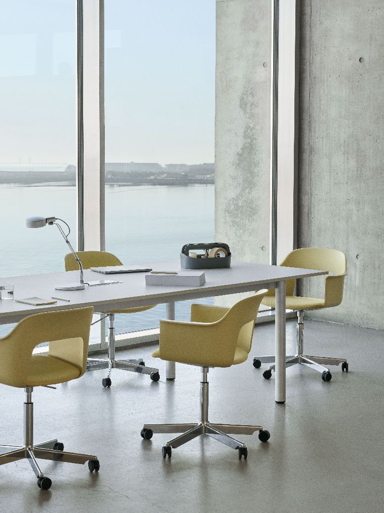 Layout Armchair 243 Armchair 5-star base Hay