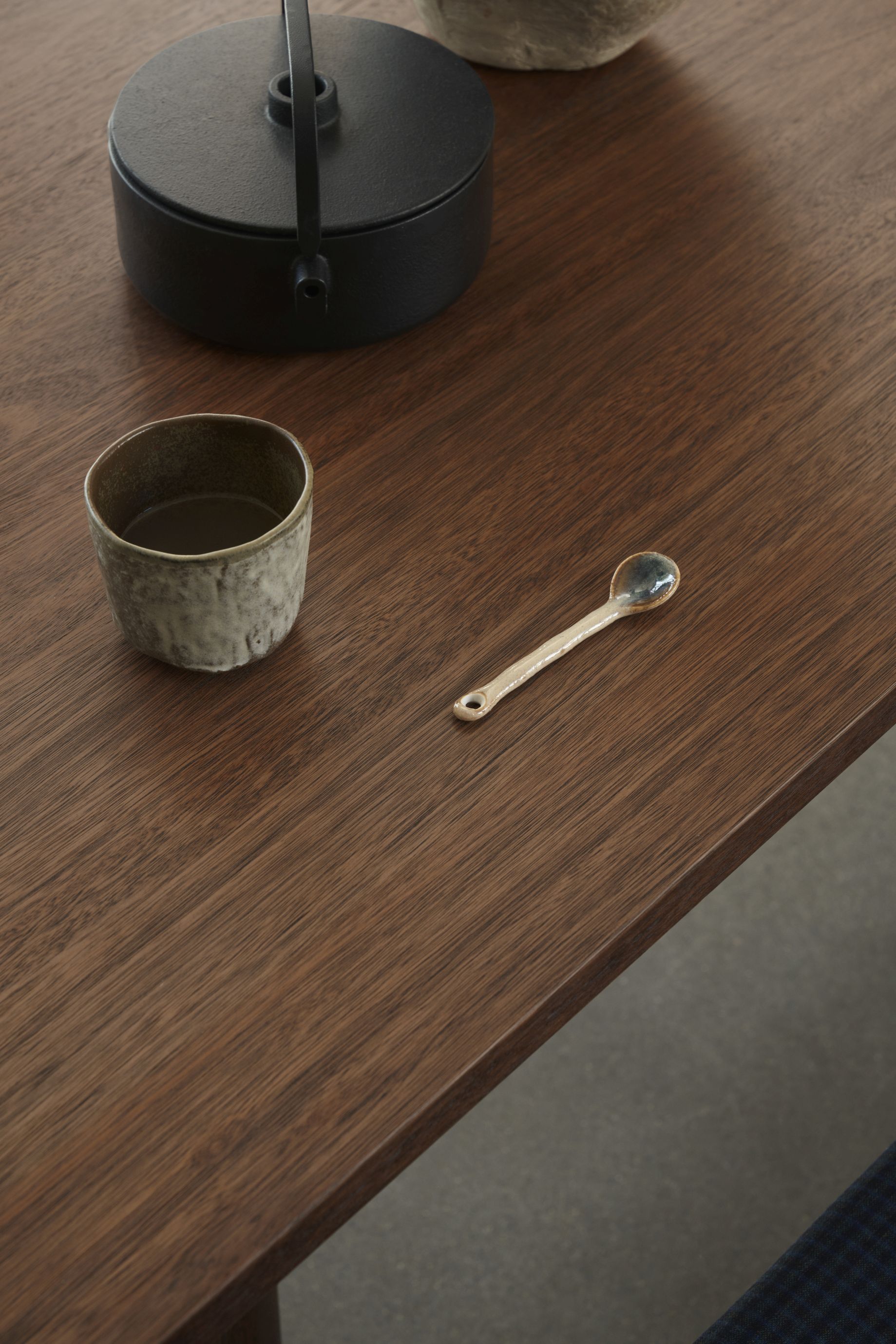 Asserbo Series Table Dark Oiled Eucalyptus Carl Hansen & Søn
