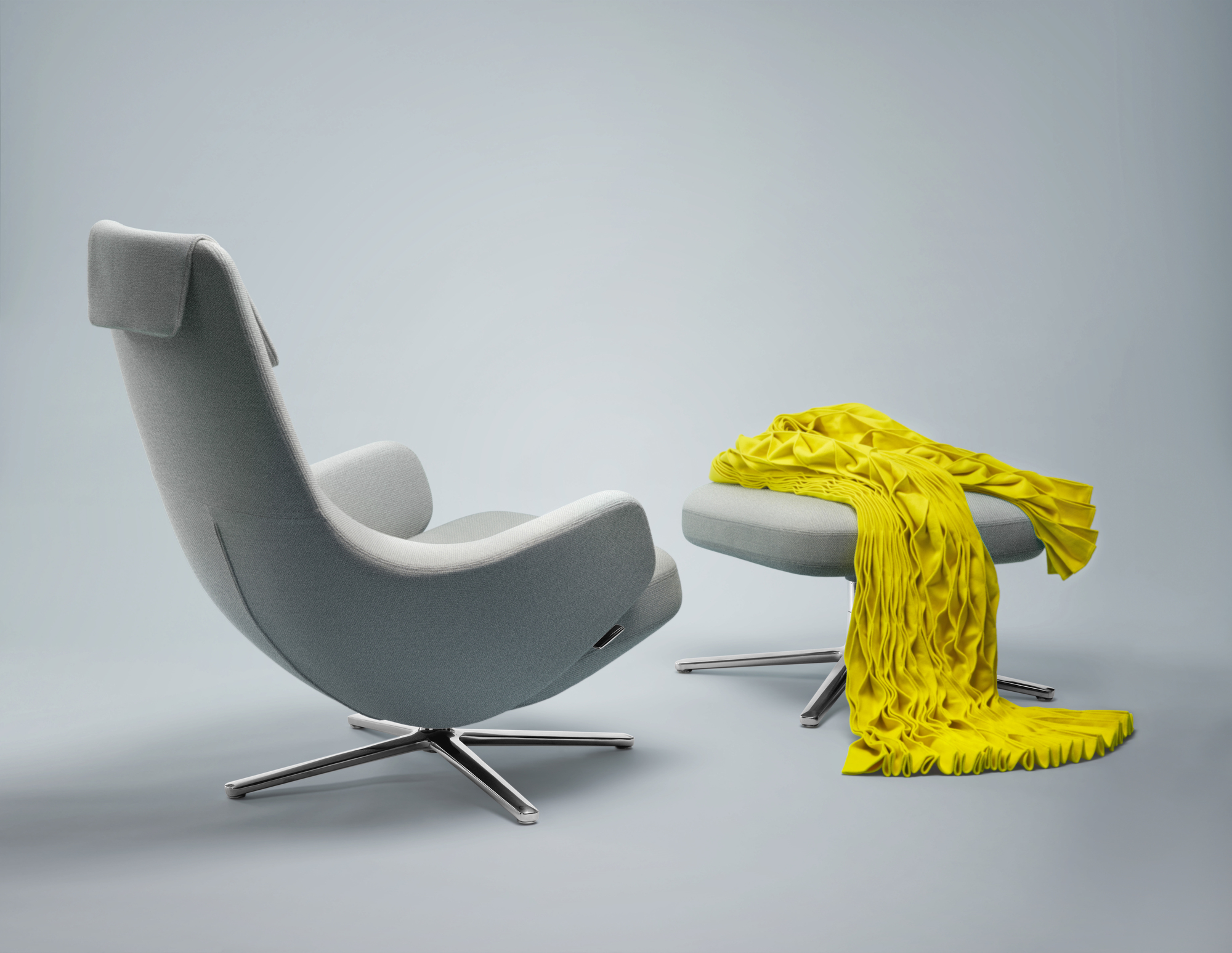 Repos Armchair + Ottoman Vitra