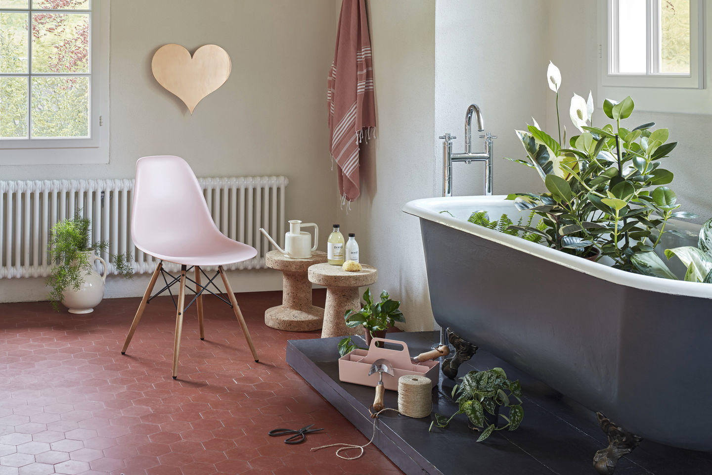 Eames Plastic Side Chair DSW Chair Vitra Maple yellowish - tender pink