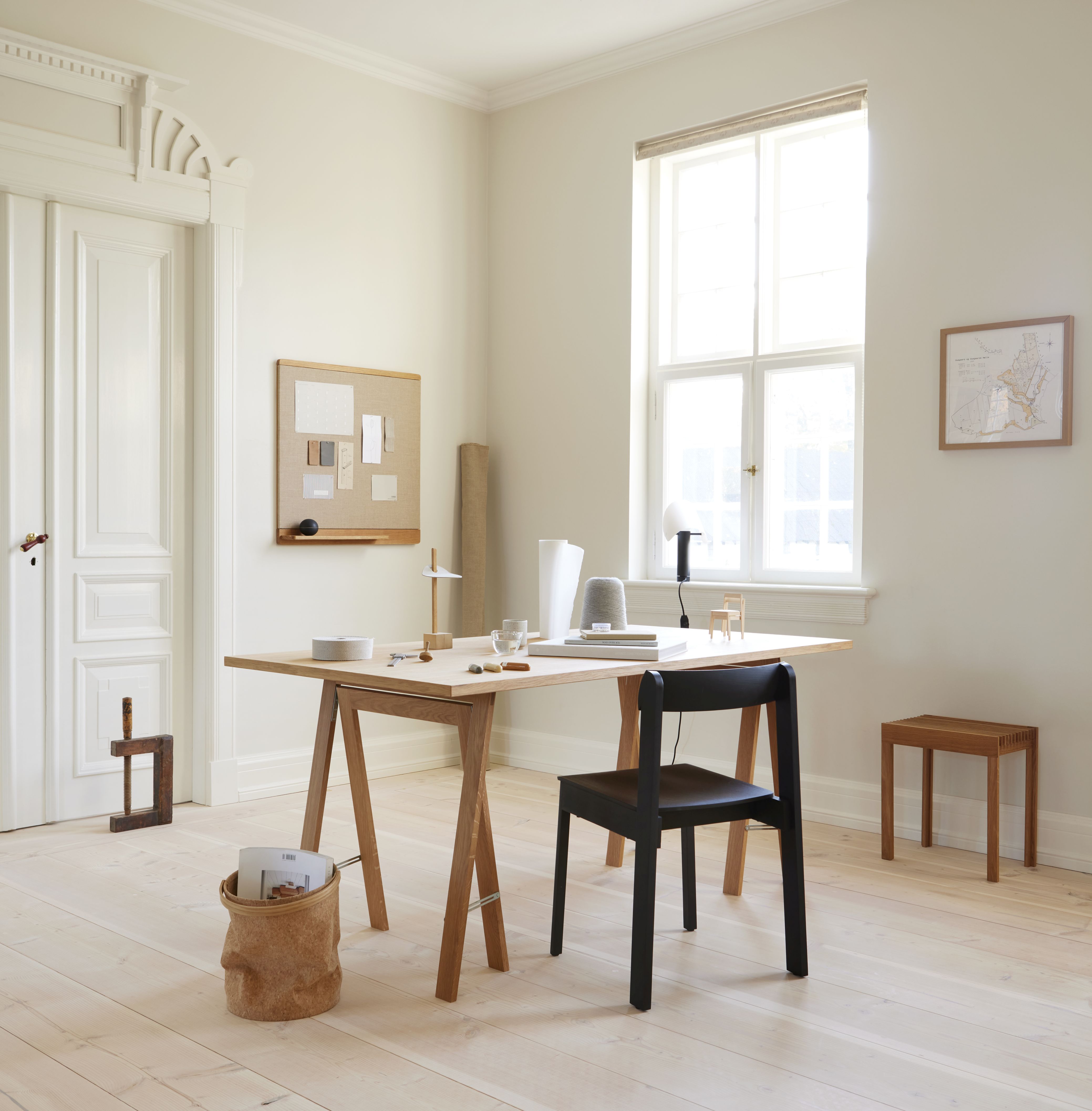Lightweight Stool Oak Form & Refine