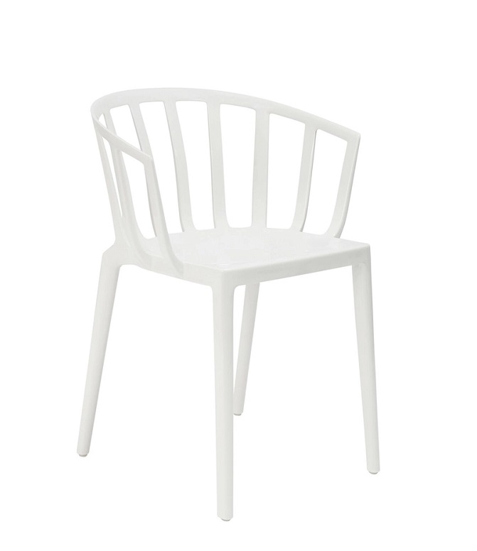 Venice Stuhl Kartell Weiß: Moderner Armlehnstuhl aus Kunststoff, glänzend, für Esszimmer und Wohnbereich.