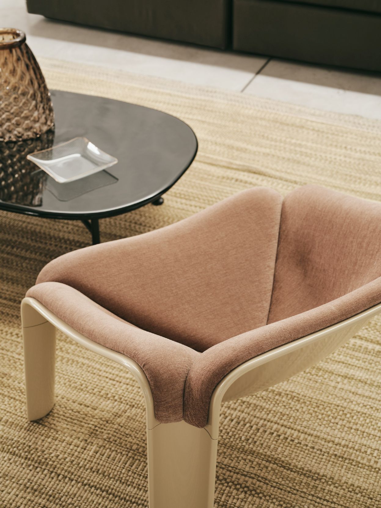 F300 Lounge Chair Armchair Gubi