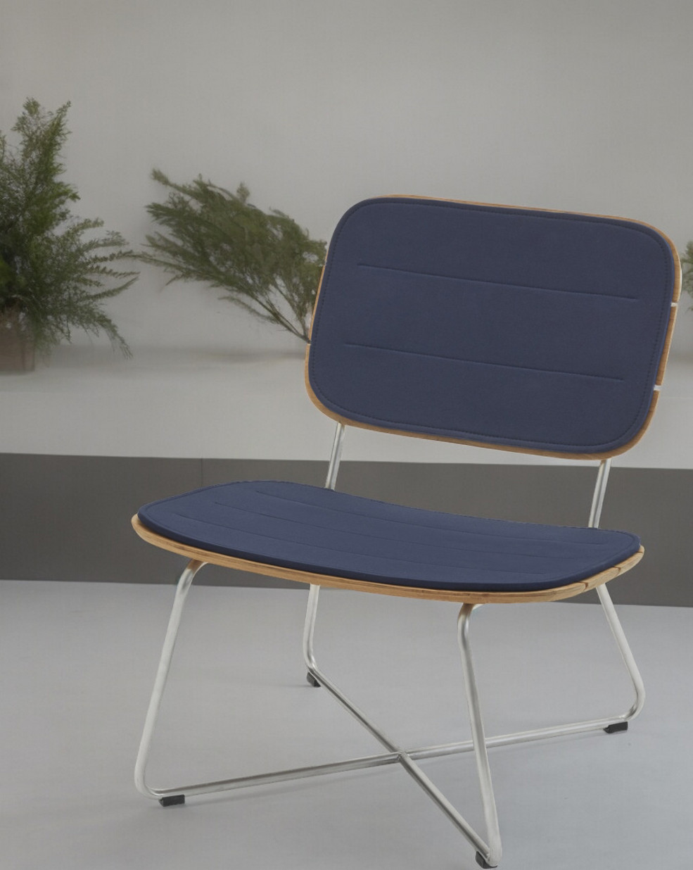 Lilium Lounge Chair Chair Cushion Outdoor Skagerak by Fritz Hansen