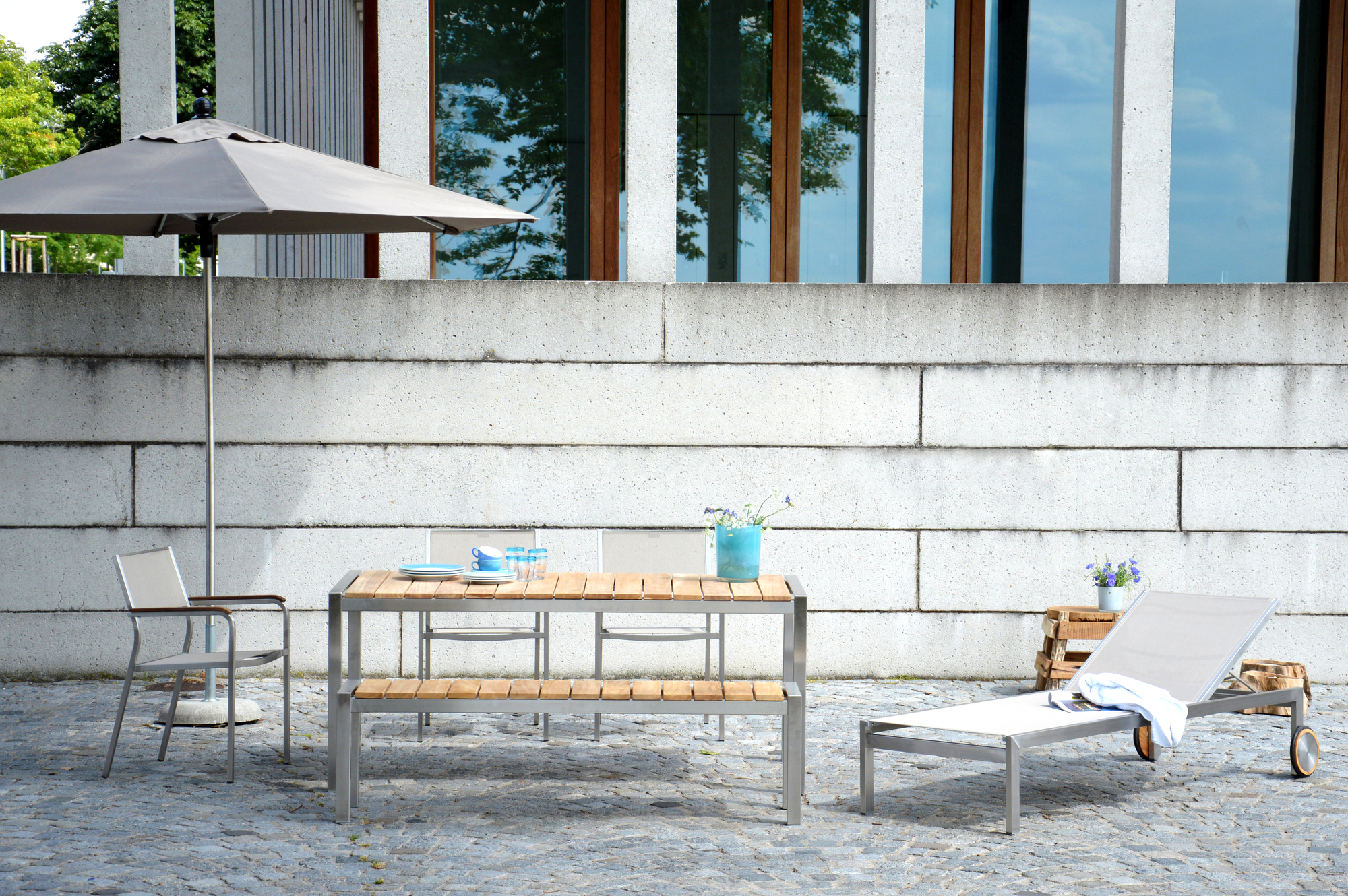 Luxury Sunbed Taupe Jan Kurtz
