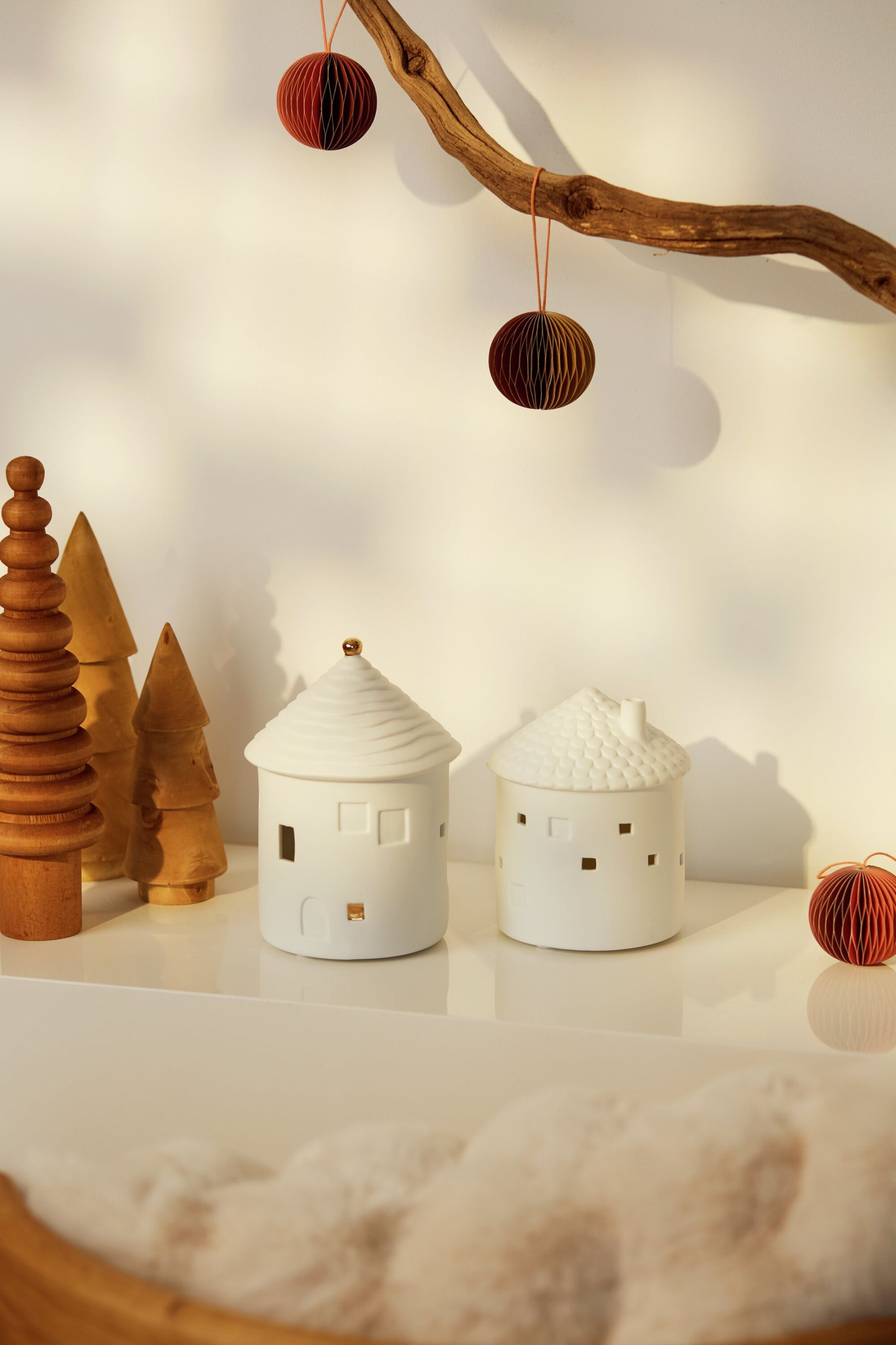 LED lighthouse chimney wheels