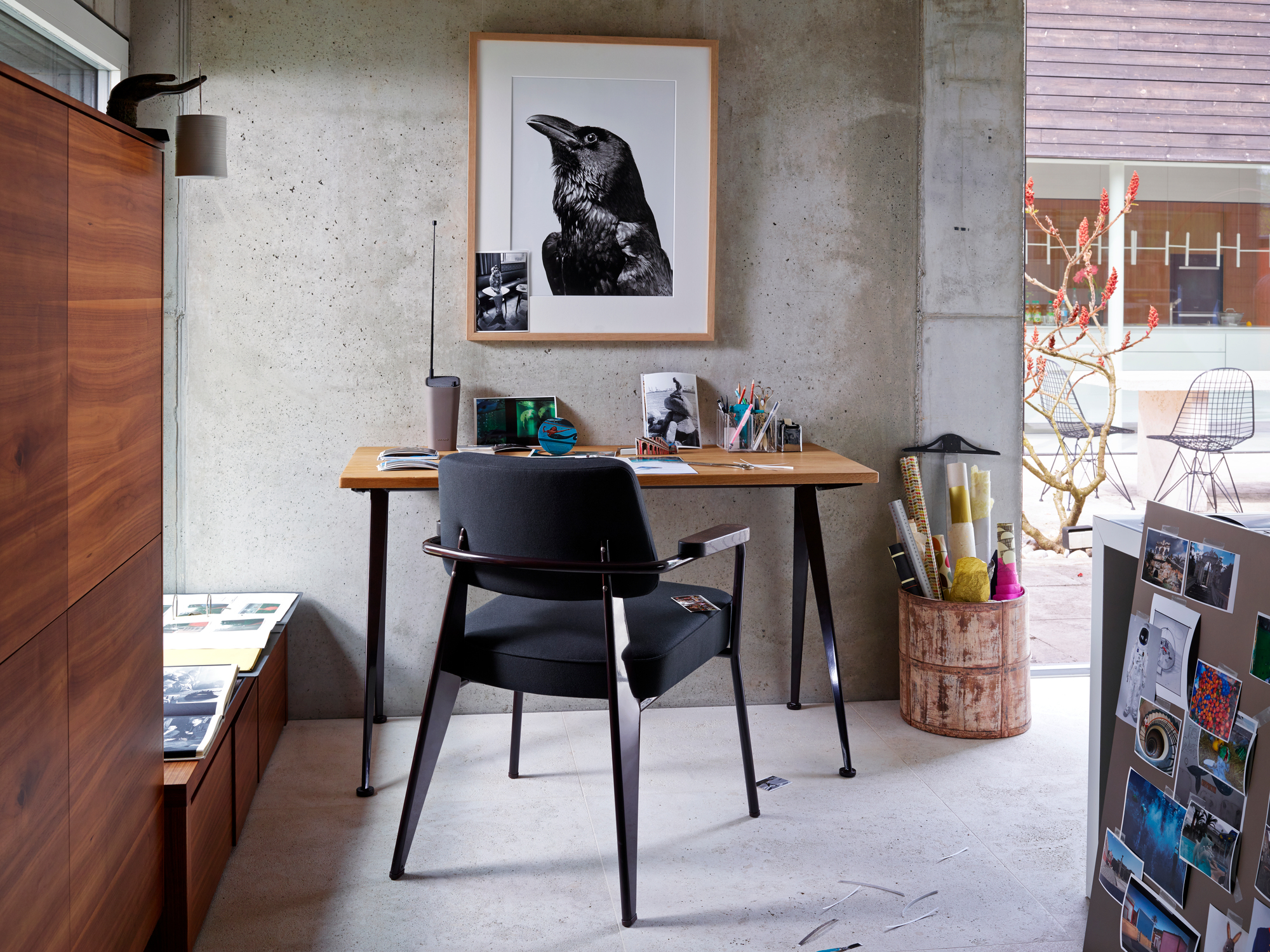 Compas Direction Desk Vitra
