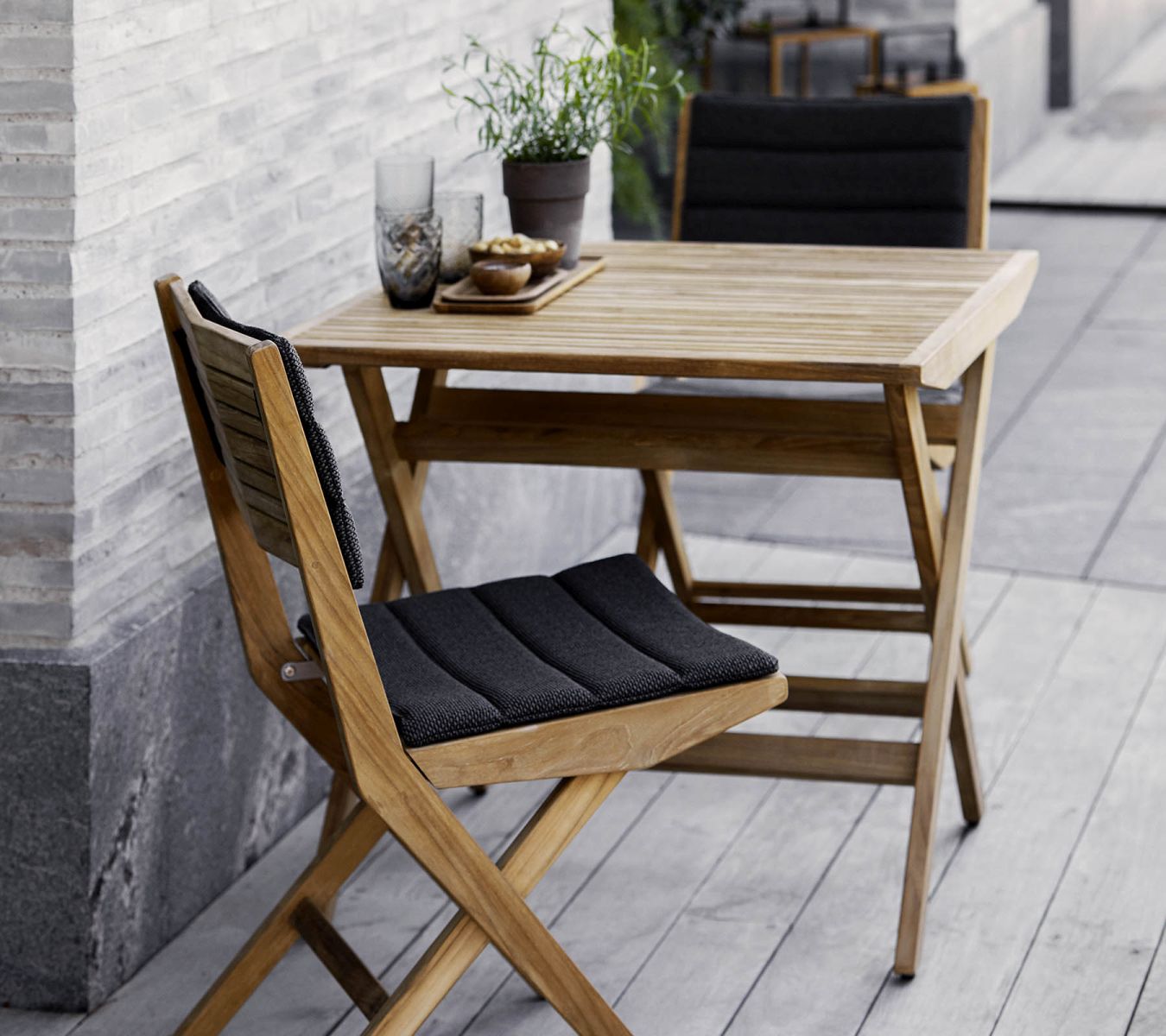 Flip Folding Table Cane-Line