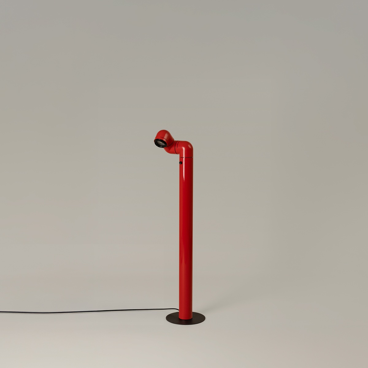 Tatu Alta Floor Lamp by Santa & Cole