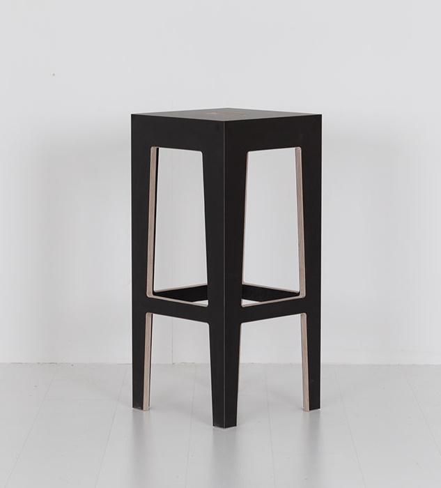 HUGO Bar Stool Das ganze Leben