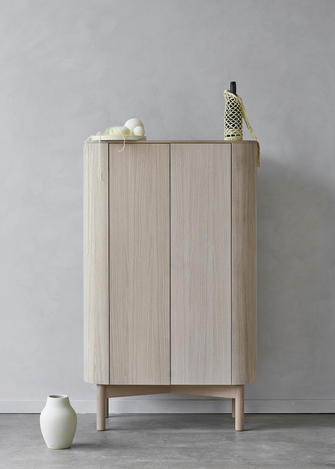 Loud cabinet light oak Northern
